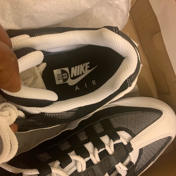 nike air max (Sold) - Picture 4 of 5